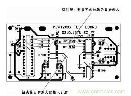 采用這種新的布線，將模擬線路和數(shù)字線路隔離開了。增大走線之間的距離，基本消除了在前面布線中造成干擾的數(shù)字噪聲。